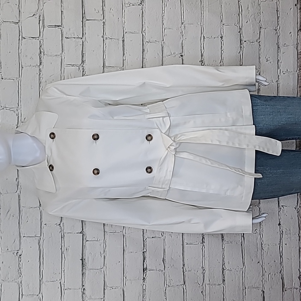 Brooks Brothers Classic Stretch Cotton Double-Breasted Short Trench Coat Ivory